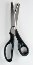Load image into Gallery viewer, Kretzer Finny Pinking Shears 8&quot; Scissors
